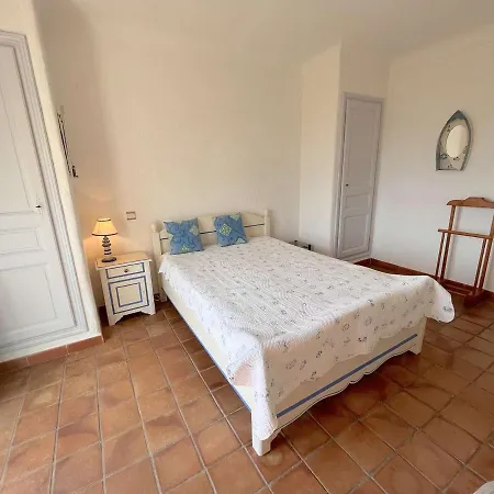 Villa 4 Pieces Avec Piscine Chauffee Et Vue - Fr-1-226b-147 Cavalaire-sur-Mer